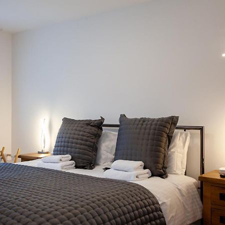 Keswick Ground Floor Apartment With Parking 外观 照片