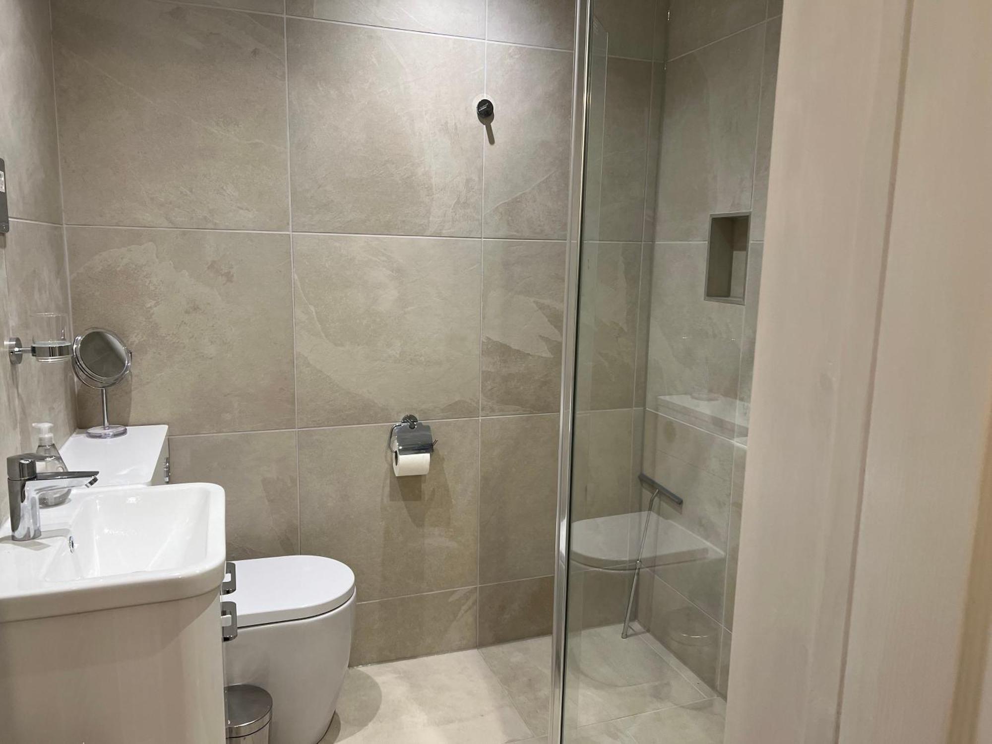 Keswick Ground Floor Apartment With Parking 外观 照片
